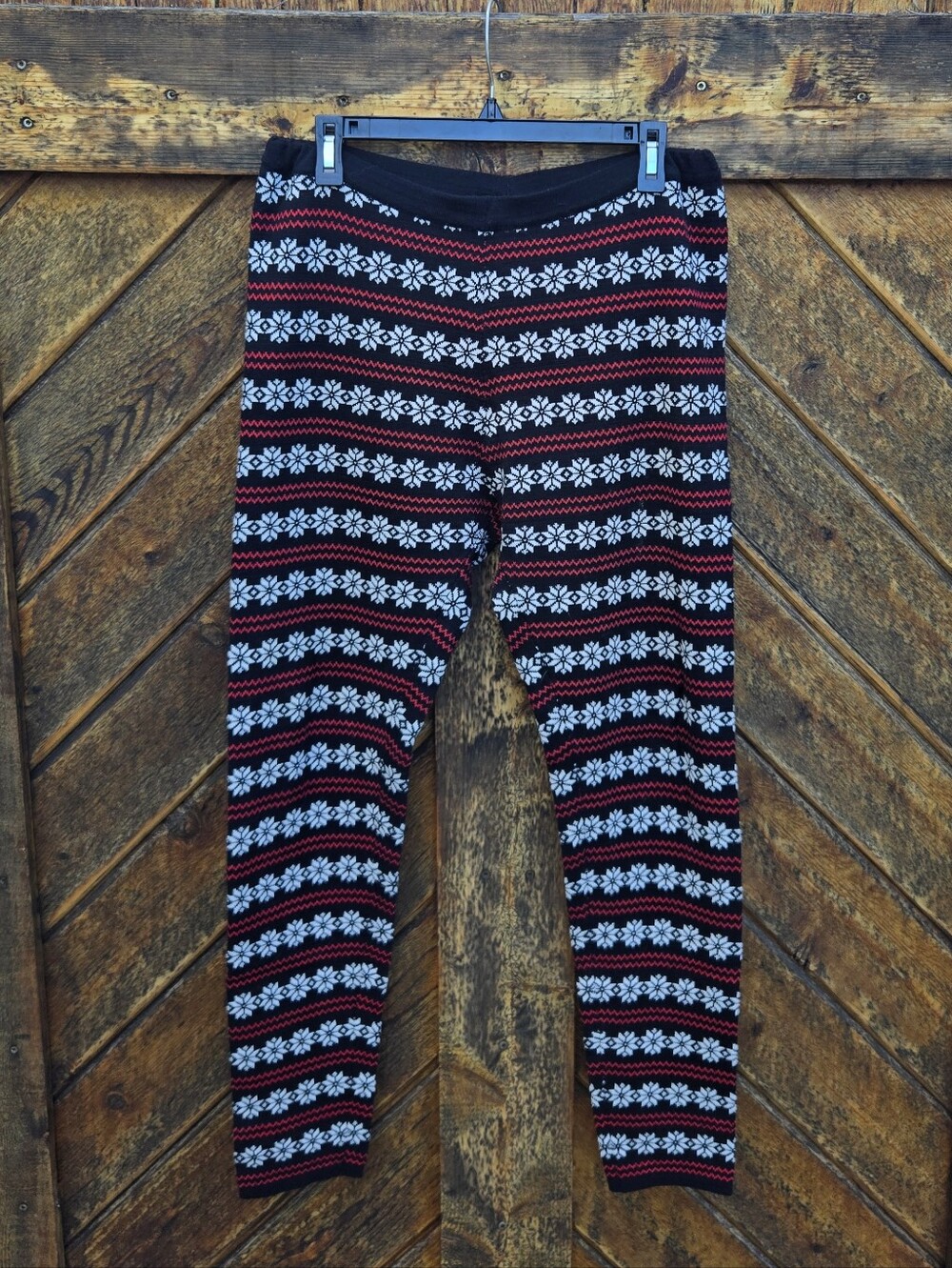 33 Degrees Winter Holiday Festive Knit Leggings